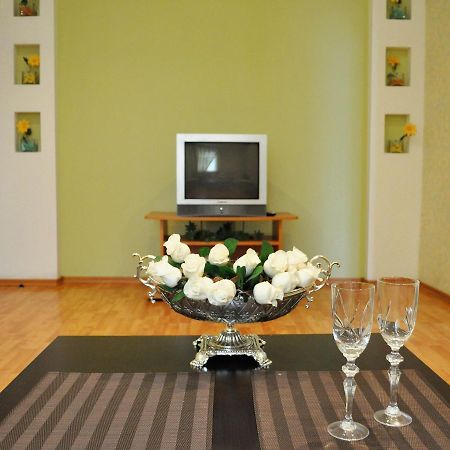 Apartment On Karbyshewa 1 Grodno Exterior foto